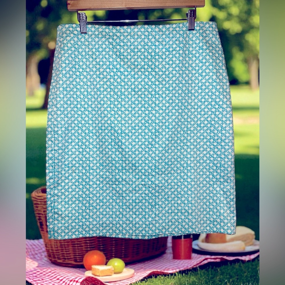 Talbots Aqua and White Dinnerware‎ Patterned Pencil Skirt size 12P
